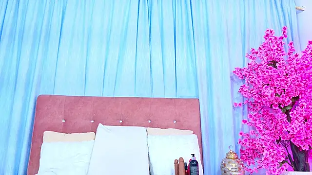 AlliciaKim online show from 17, 12, 2025