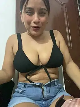 Snapshot of perlita05 chatting on 13, 2, 2025 perlita05 online show from 13, 2, 2025