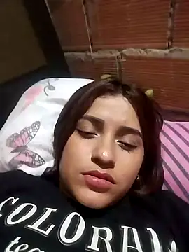 Snapshot of perlita05 chatting on 13, 2, 2025 perlita05 online show from 13, 2, 2025