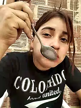 Snapshot of perlita05 chatting on 12, 3, 2025 perlita05 online show from 12, 3, 2025