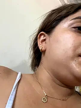 Snapshot of perlita05 chatting on 9, 9, 2025 perlita05 online show from 9, 9, 2025