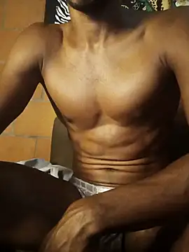 MAXIMO JHONS online show from 26, 2, 2026