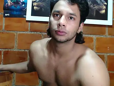 Snapshot of alextonbruno chatting on 9, 9, 2025 alextonbruno online show from 9, 9, 2025