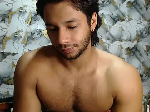 Snapshot of alextonbruno chatting on 22, 9, 2025 alextonbruno online show from 22, 9, 2025