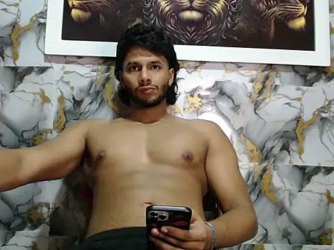 Snapshot of alextonbruno chatting on 4, 10, 2025 alextonbruno online show from 4, 10, 2025