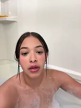 Naniwithnano online show from 25, 11, 2025