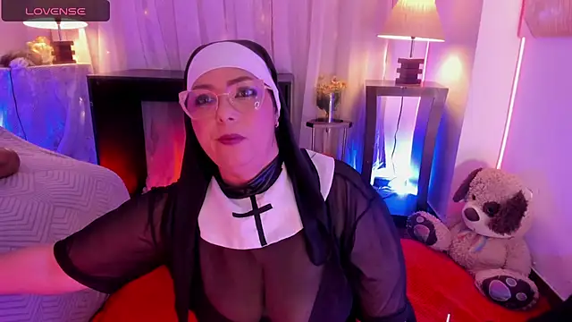 Venus R0se online show from 28, 4, 2026