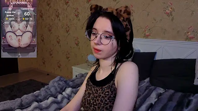 Snapshot of Nora_Failure chatting on 25, 4, 2026 Nora Failure online show from 25, 4, 2026