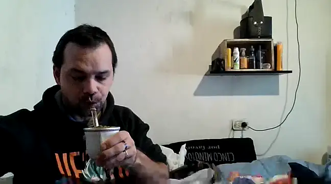 Snapshot of Lolosalvage83 chatting on 8, 12, 2024 Lolosalvage83 online show from 8, 12, 2024