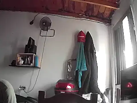 Snapshot of Lolosalvage83 chatting on 1, 1, 2025 Lolosalvage83 online show from 1, 1, 2025