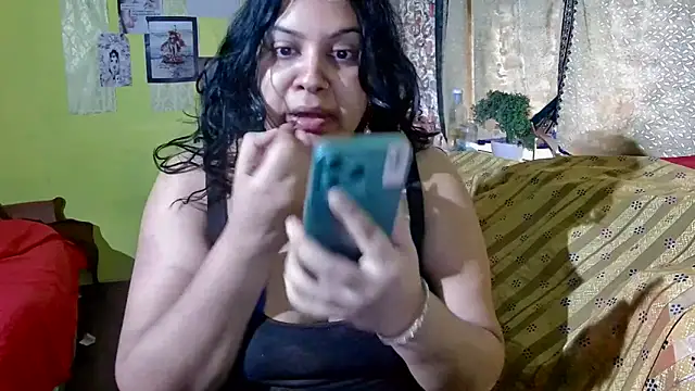 Snapshot of GoddessLorenaTheeSiren chatting on 22, 1, 2025 GoddessLorenaTheeSiren online show from 22, 1, 2025