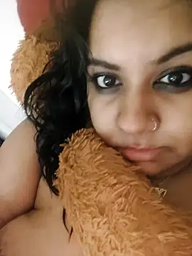Snapshot of GoddessLorenaTheeSiren chatting on 4, 3, 2025 GoddessLorenaTheeSiren online show from 4, 3, 2025