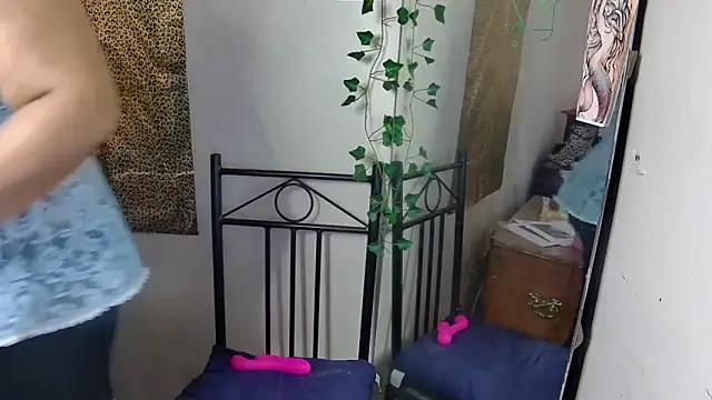 Snapshot of GoddessLorenaTheeSiren chatting on 7, 10, 2025 GoddessLorenaTheeSiren online show from 7, 10, 2025