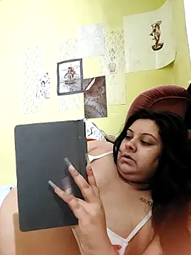 Snapshot of GoddessLorenaTheeSiren chatting on 18, 10, 2025 GoddessLorenaTheeSiren online show from 18, 10, 2025