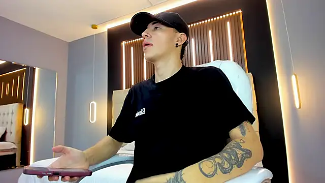 Lobo 17  online show from 11, 2, 2026