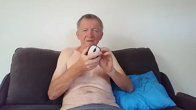 naturiste974 online show from 17, 1, 2026