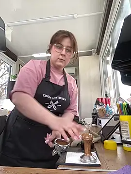 cinnabon  online show from 14, 3, 2025