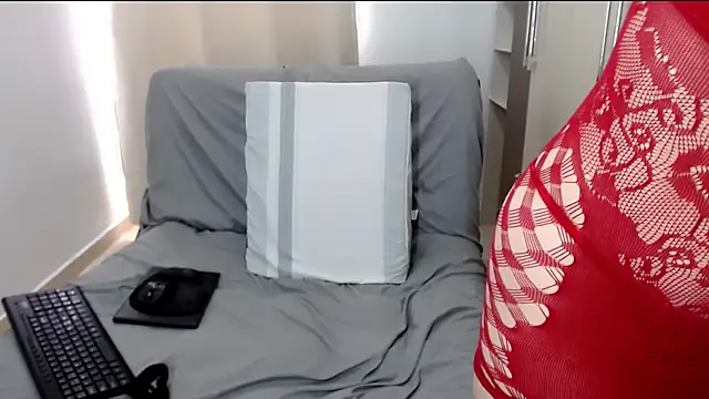 Laura-pervert online show from 6, 2, 2025