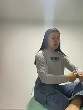 Snapshot of emily_22x chatting on 2, 10, 2025 emily 22x online show from 2, 10, 2025