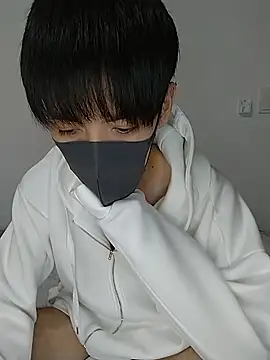 Snapshot of itsme_LEON chatting on 22, 12, 2024 itsme LEON online show from 22, 12, 2024