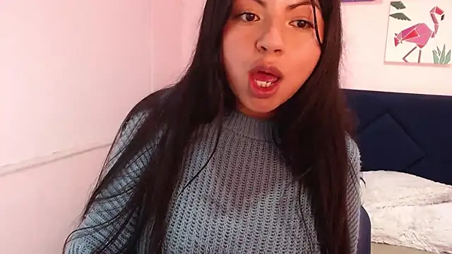 Snapshot of CarolineBrunx chatting on 26, 2, 2025 CarolineBrunx online show from 26, 2, 2025