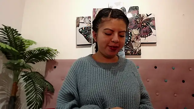 Snapshot of CarolineBrunx chatting on 13, 3, 2025 CarolineBrunx online show from 13, 3, 2025