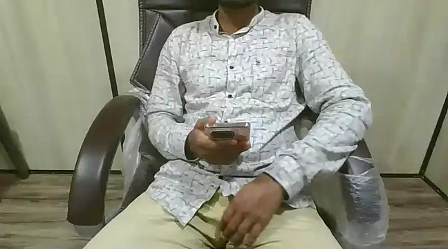 Snapshot of Ishan003 chatting on 4, 12, 2024 Ishan003 online show from 4, 12, 2024