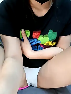 Layla 68 online show from 17, 1, 2025