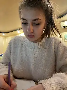 Snapshot of sexyy_girl_ chatting on 20, 12, 2024 sexyy girl  online show from 20, 12, 2024