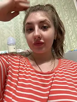 Snapshot of sexyy_girl_ chatting on 30, 12, 2024 sexyy girl  online show from 30, 12, 2024