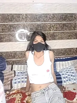 Snapshot of Shalu79 chatting on 8, 3, 2025 Shalu79 online show from 8, 3, 2025