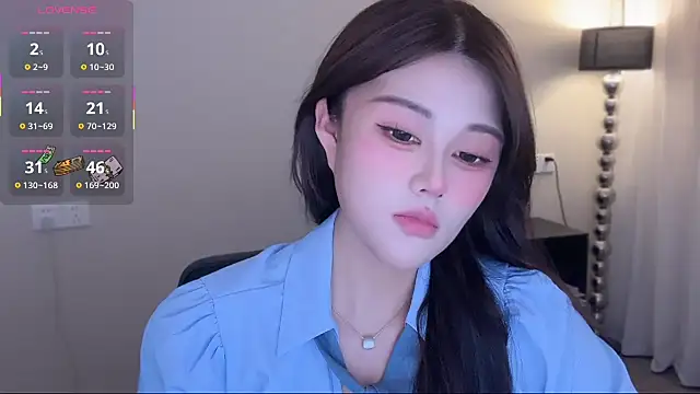 Strawberrybabyy1 online show from 5, 11, 2025