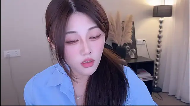 Strawberrybabyy1 online show from 22, 11, 2025