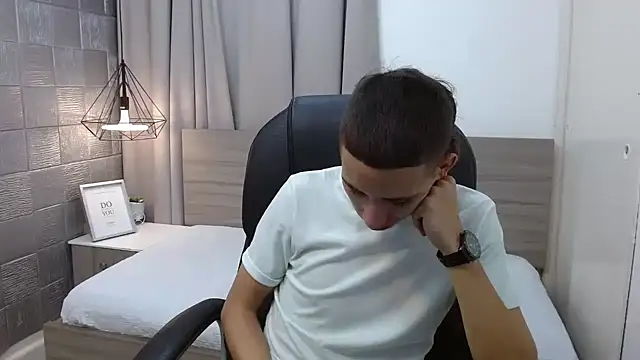 JackSwan18 online show from 27, 12, 2024