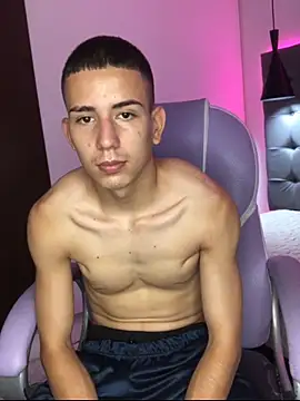 JackSwan18 online show from 10, 10, 2025