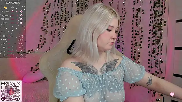 chillycharm online show from 14, 1, 2025