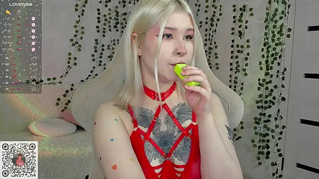 chillycharm online show from 1, 3, 2025