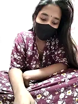 Snapshot of Etha-Moni chatting on 8, 12, 2024 Etha-Moni online show from 8, 12, 2024