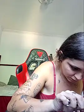 luuhcat09 online show from 16, 10, 2025