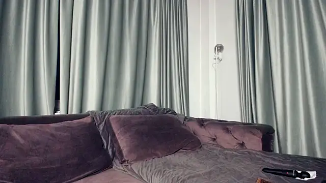 Snapshot of LaraStone69 chatting on 4, 6, 2026 LaraStone69 online show from 4, 6, 2026