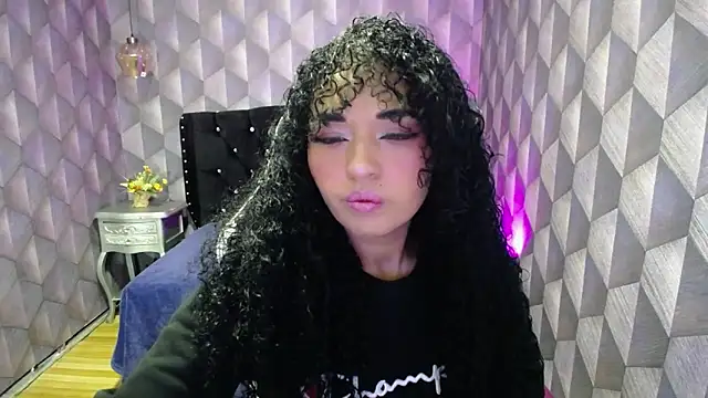 Snapshot of Sofiacowperx chatting on 7, 2, 2025 Sofiacowperx online show from 7, 2, 2025