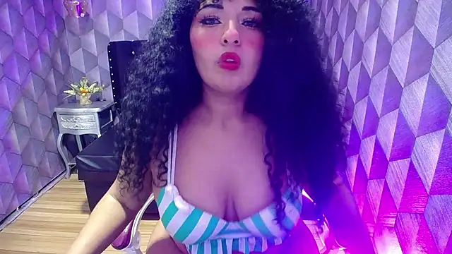 Snapshot of Sofiacowperx chatting on 9, 2, 2025 Sofiacowperx online show from 9, 2, 2025