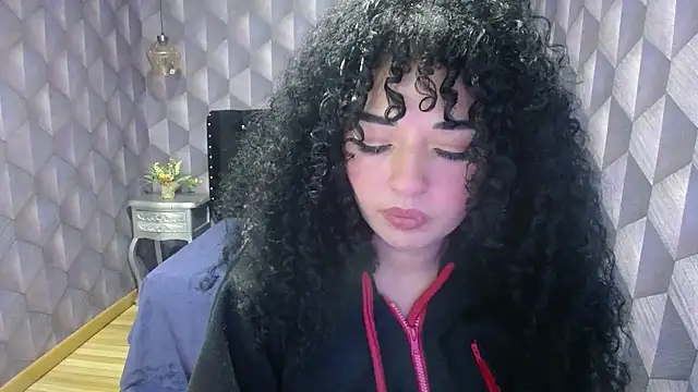 Snapshot of Sofiacowperx chatting on 2, 3, 2025 Sofiacowperx online show from 2, 3, 2025