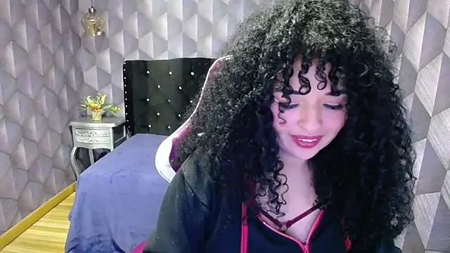 Snapshot of Sofiacowperx chatting on 2, 3, 2025 Sofiacowperx online show from 2, 3, 2025