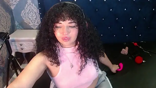 Snapshot of Sofiacowperx chatting on 26, 5, 2026 Sofiacowperx online show from 26, 5, 2026