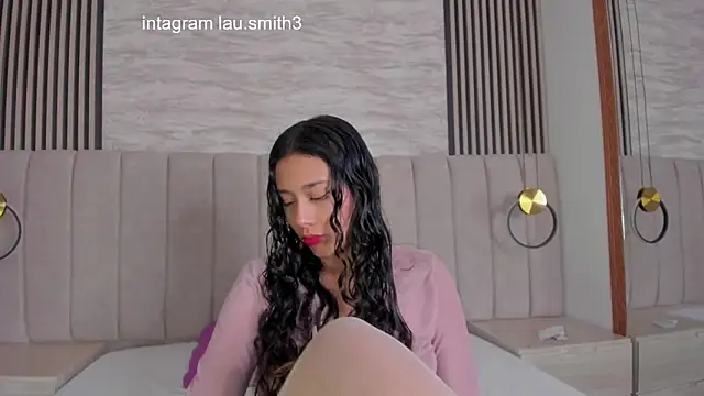 laura smith33 online show from 22, 9, 2025