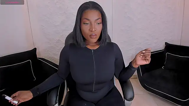 Snapshot of SavannahStorm chatting on 27, 6, 2026 SavannahStorm online show from 27, 6, 2026