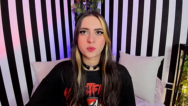 Snapshot of liz_goth chatting on 29, 9, 2025 liz goth online show from 29, 9, 2025