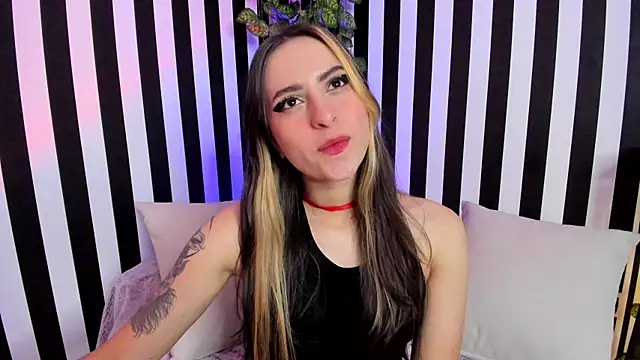 Snapshot of liz_goth chatting on 30, 9, 2025 liz goth online show from 30, 9, 2025