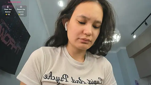 Snapshot of miss_shine chatting on 3, 2, 2025 miss shine online show from 3, 2, 2025